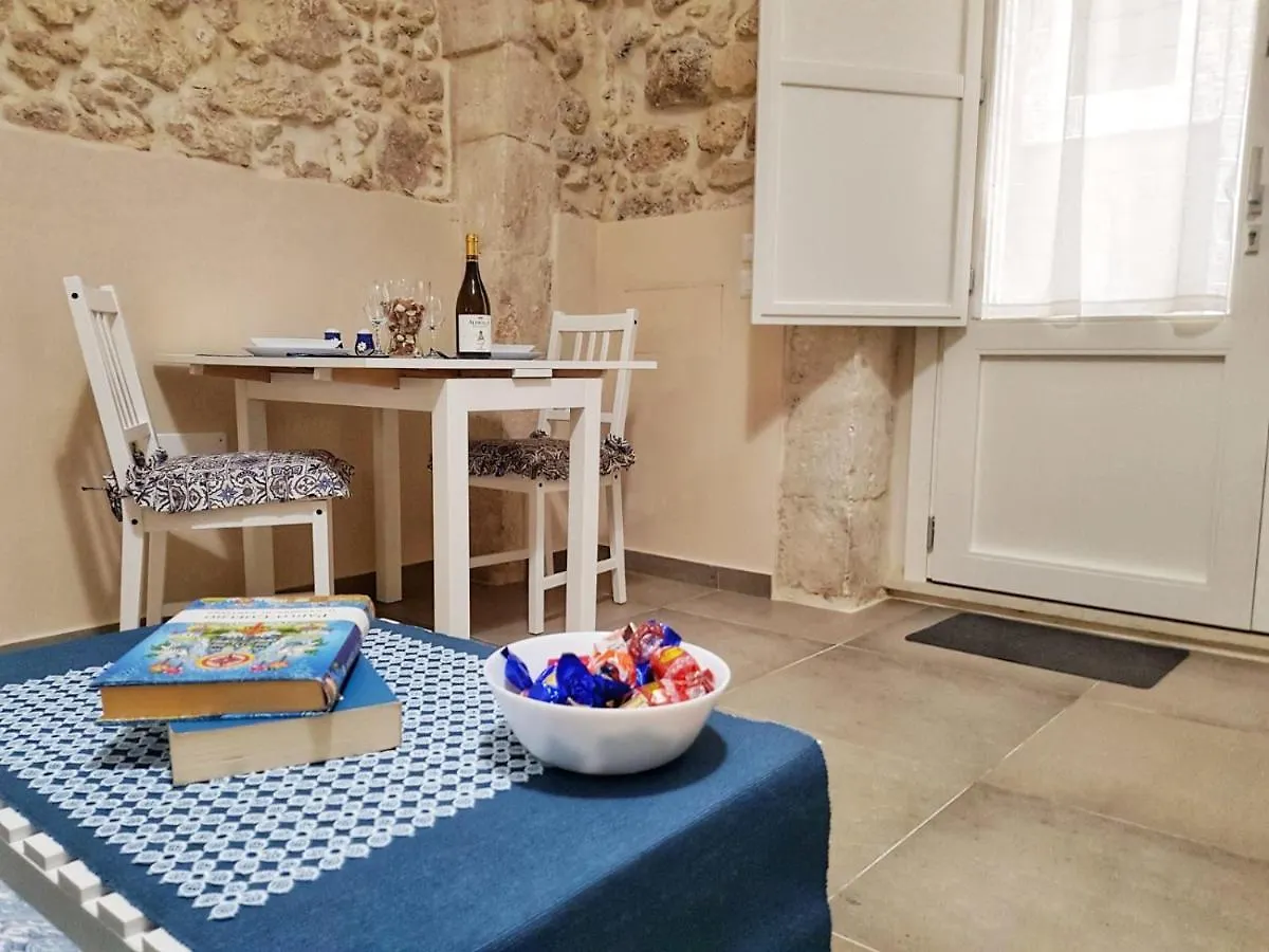 Essentia Rooms- Ortigia Holidays Syracuse 0*,
